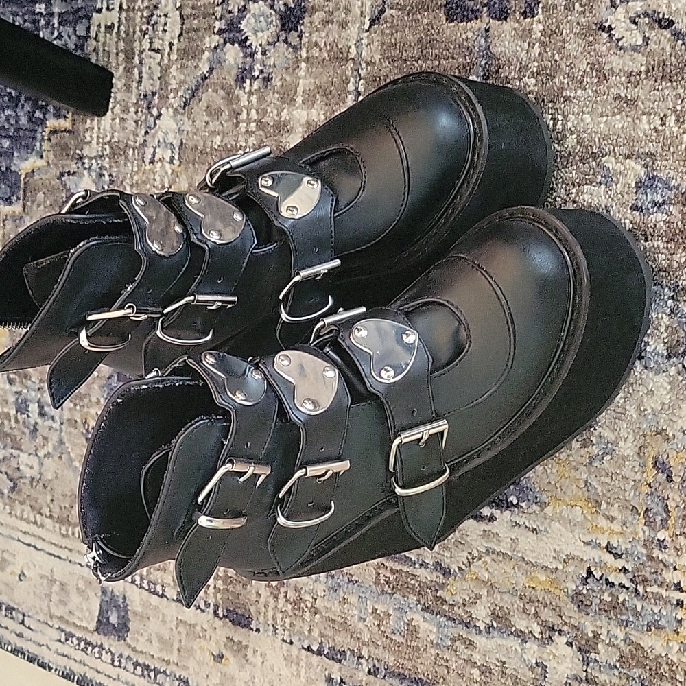 Demonia shoes